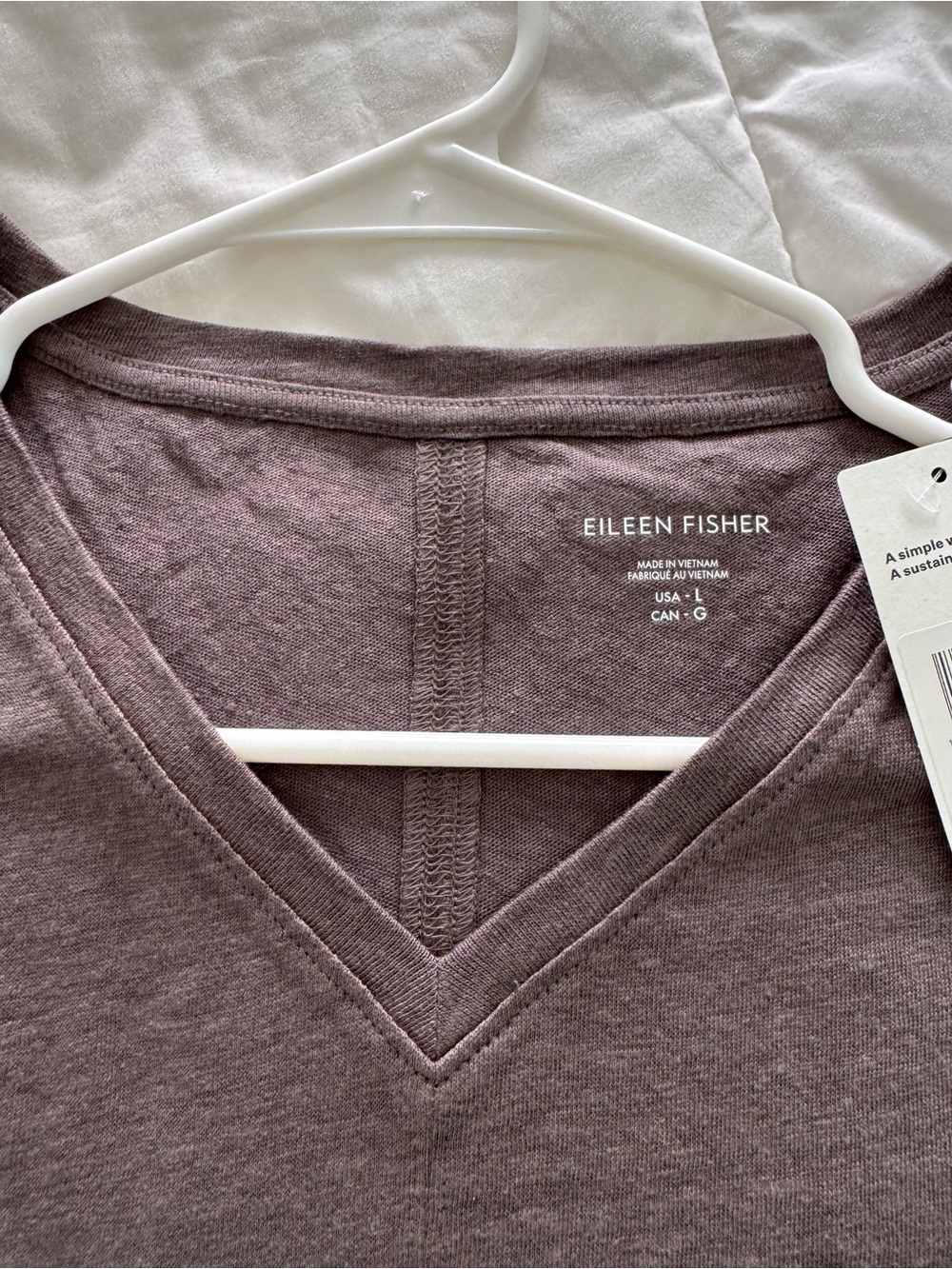 Eileen Fisher RYE -V neck square Tee. Sz L NWT